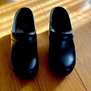Dansko women’s clogs